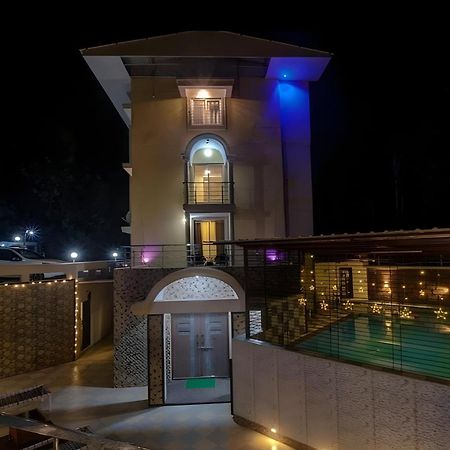 Crystal Villa พันช์กานี ภายนอก รูปภาพ