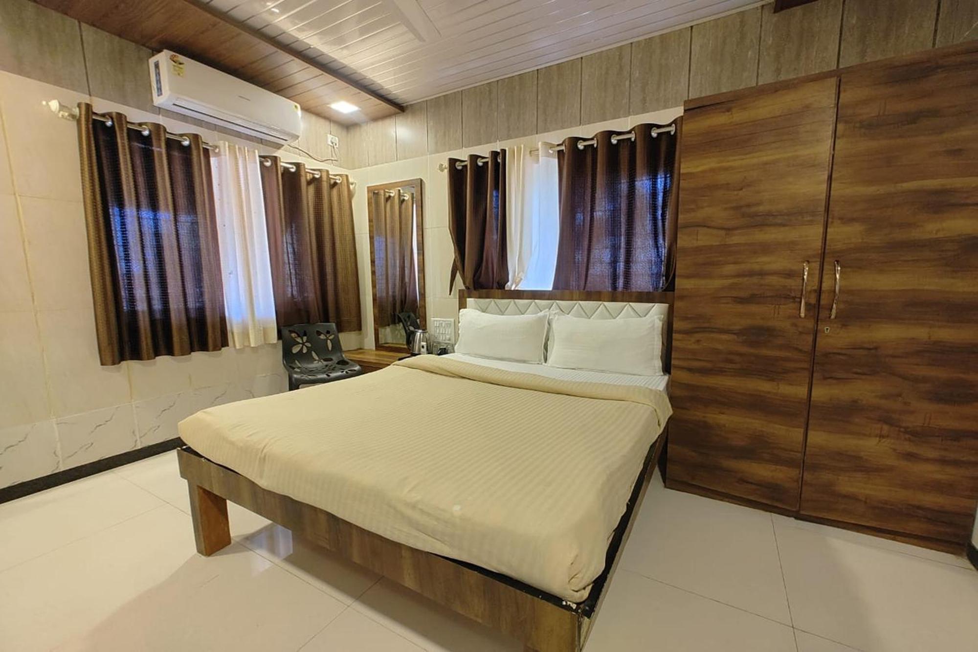Crystal Villa พันช์กานี ภายนอก รูปภาพ